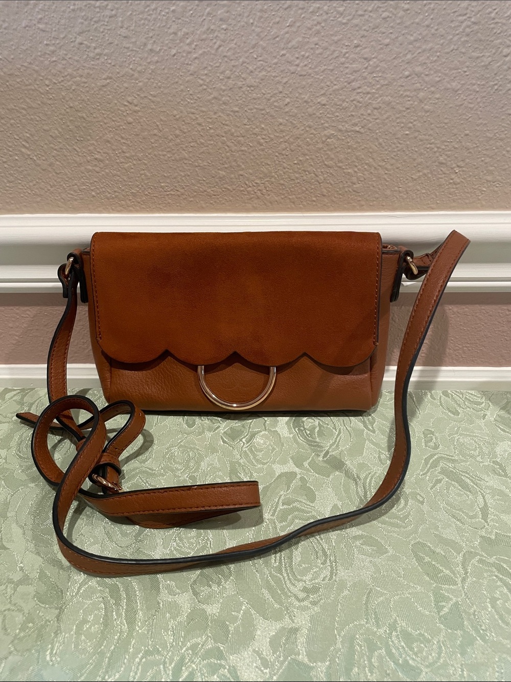 LC Lauren Conrad Tan Scalloped Crossbody Bag with Ring Accent